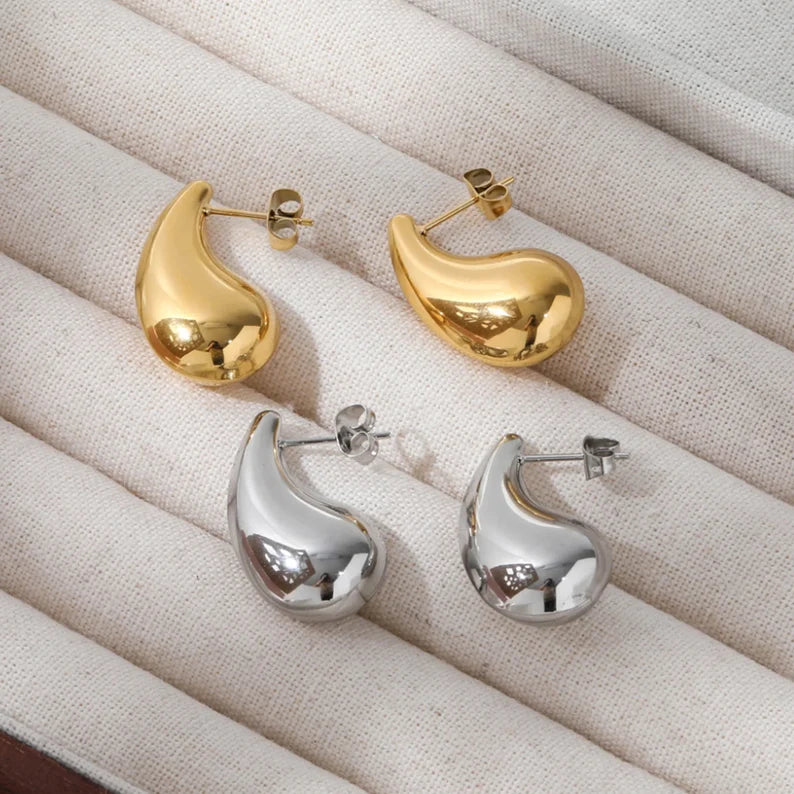 Laurie (Short Waterdrop) Earrings