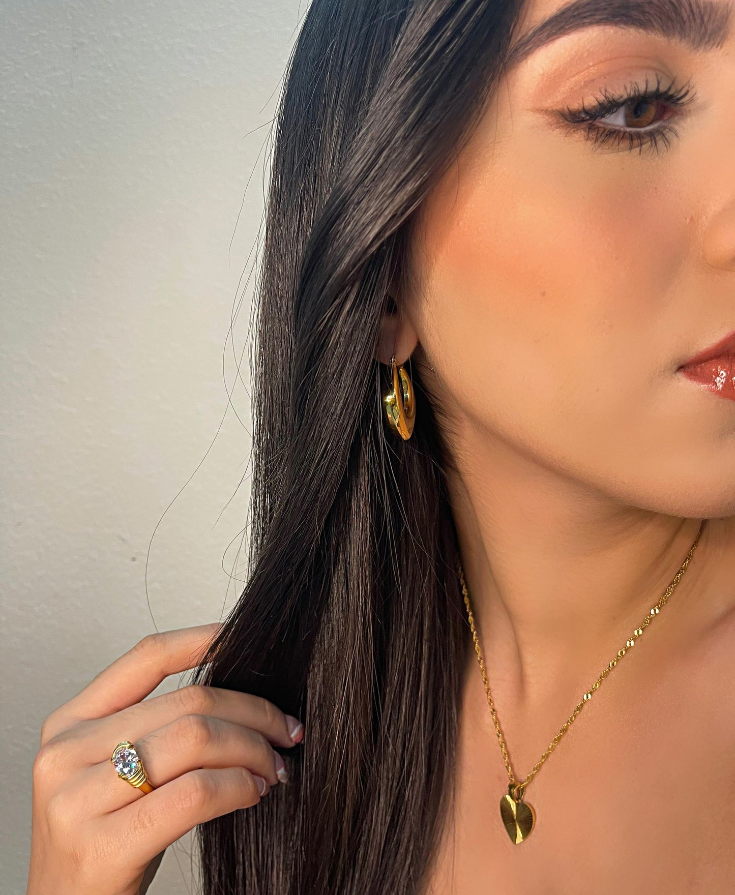 Lamia Hoops