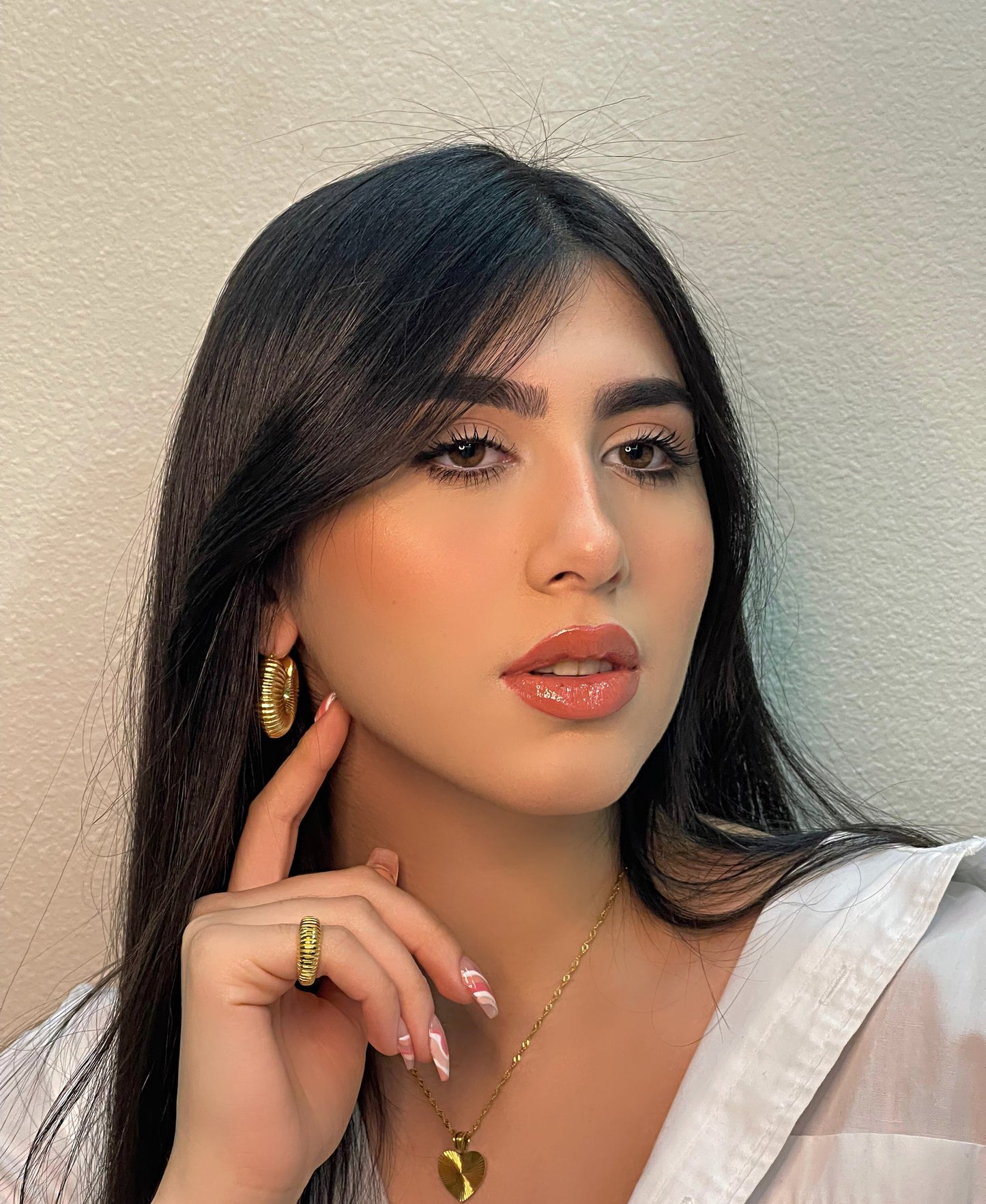 Ludmila Hoops