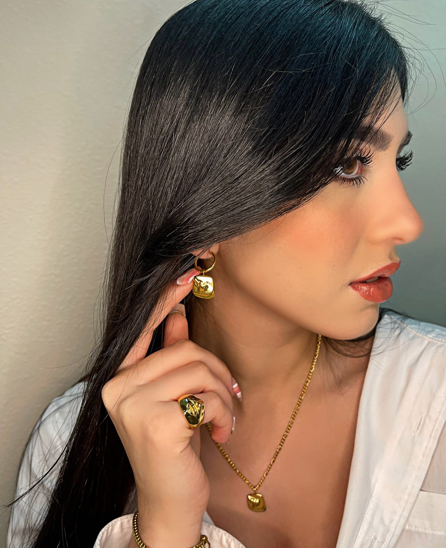 Lucy Necklace