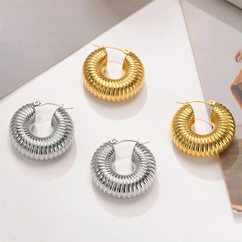 Ludmila Hoops